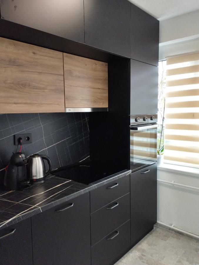 Zeid City Center Apartment ซาราเยโว ภายนอก รูปภาพ